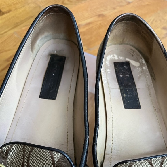 Coach women’s loafers - Picture 6 of 9
